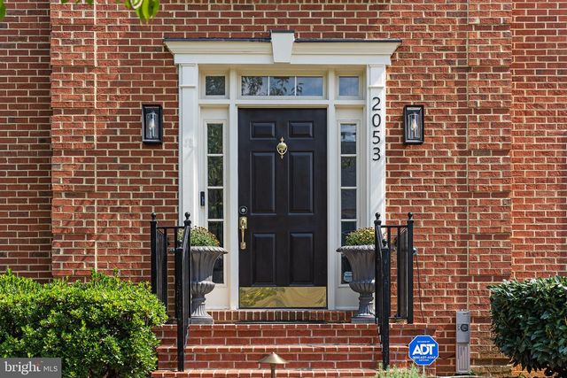 2053 GEORGE WASHINGTON RD, Vienna, VA 22182