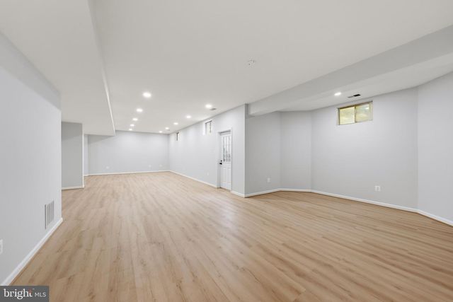 2053 GEORGE WASHINGTON RD, Vienna, VA 22182