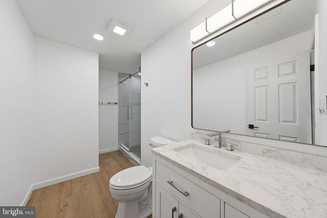 2053 GEORGE WASHINGTON RD, Vienna, VA 22182
