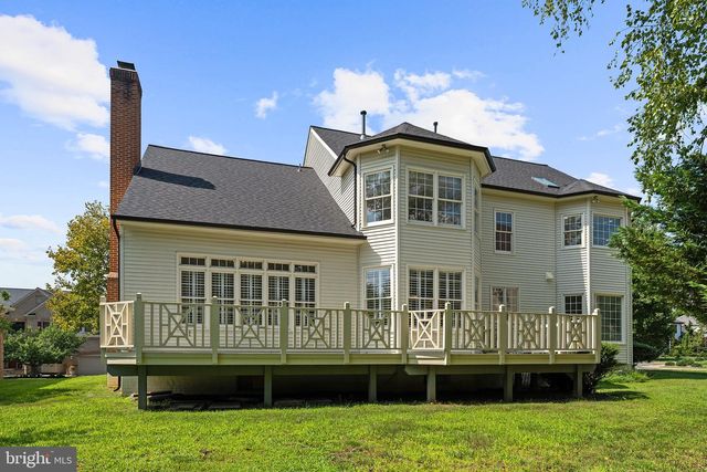 2053 GEORGE WASHINGTON RD, Vienna, VA 22182