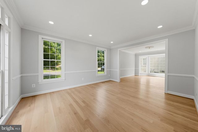 2053 GEORGE WASHINGTON RD, Vienna, VA 22182