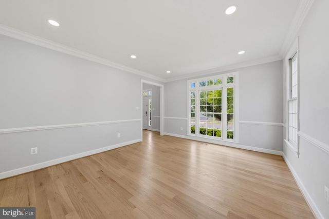 2053 GEORGE WASHINGTON RD, Vienna, VA 22182