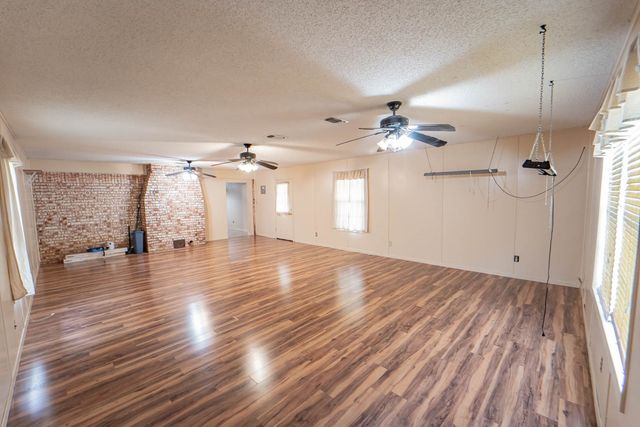 2410 Sha Lane, Breckenridge, TX 76424