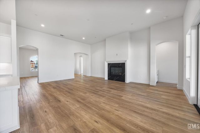 13507 Velma Pearl Way, Bakersfield, CA 93314