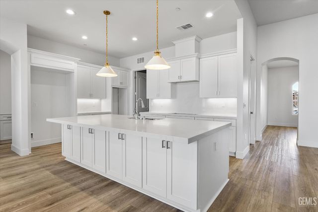 13507 Velma Pearl Way, Bakersfield, CA 93314