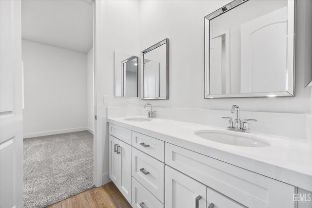 13507 Velma Pearl Way, Bakersfield, CA 93314