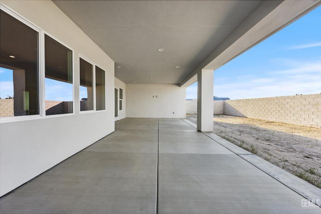 13507 Velma Pearl Way, Bakersfield, CA 93314