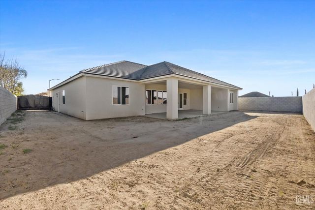 13507 Velma Pearl Way, Bakersfield, CA 93314