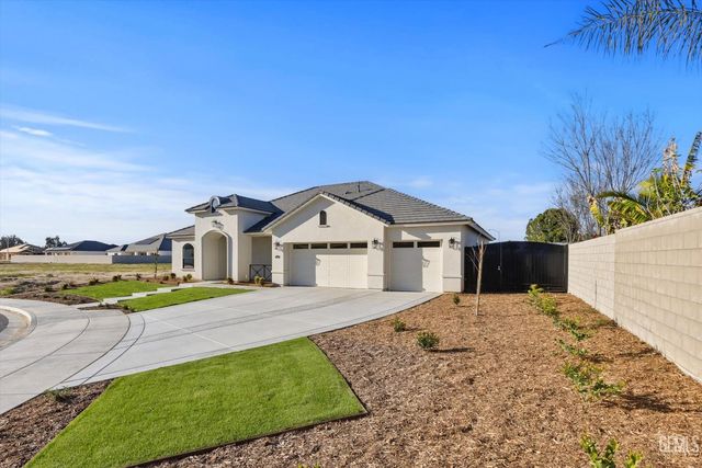 13507 Velma Pearl Way, Bakersfield, CA 93314