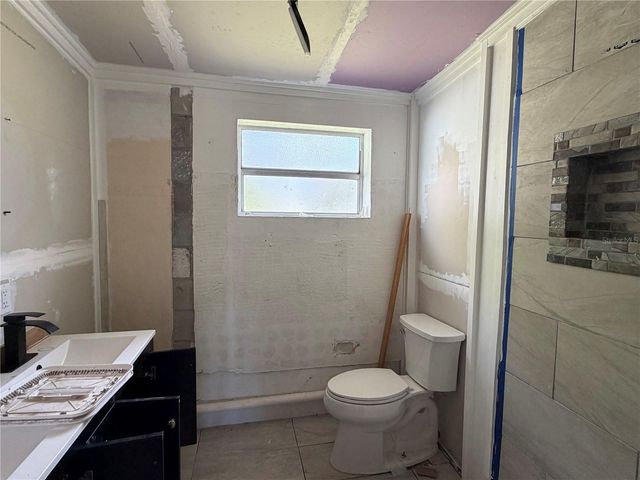 222 W WENTWORTH STREET, Englewood, FL 34223