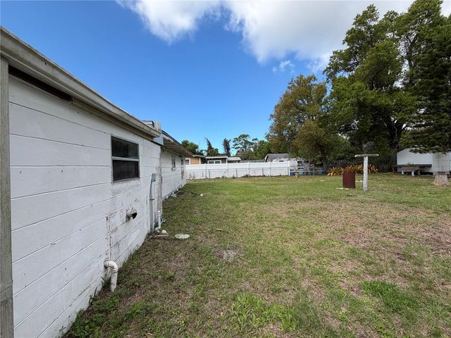 222 W WENTWORTH STREET, Englewood, FL 34223