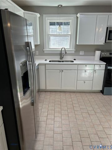 8002 TARKINGTON Dr, Richmond, VA 23227