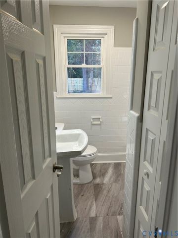 8002 TARKINGTON Dr, Richmond, VA 23227