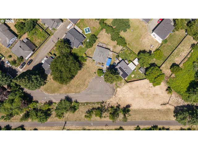 8911 Se HENDERSON St, Portland, OR 97266