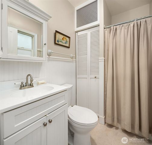6602 Cromwell Beach Drive NW, Gig Harbor, WA 98335