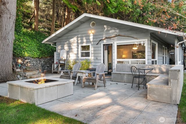 6602 Cromwell Beach Drive NW, Gig Harbor, WA 98335