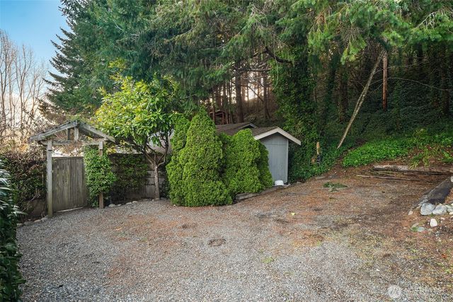 6602 Cromwell Beach Drive NW, Gig Harbor, WA 98335
