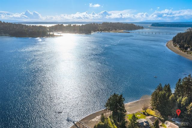 6602 Cromwell Beach Drive NW, Gig Harbor, WA 98335