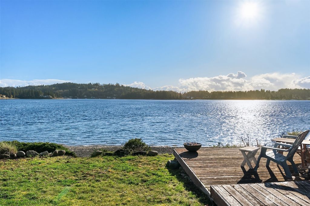 6602 Cromwell Beach Drive NW, Gig Harbor, WA 98335