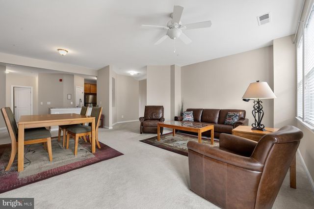 24672 BYRNE MEADOW SQ, Aldie, VA 20105