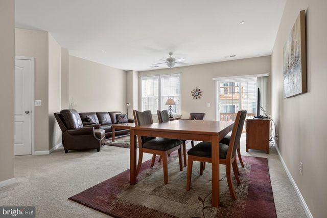 24672 BYRNE MEADOW SQ, Aldie, VA 20105