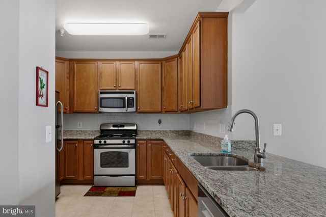 24672 BYRNE MEADOW SQ, Aldie, VA 20105