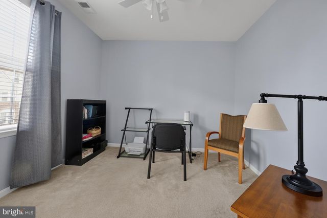 24672 BYRNE MEADOW SQ, Aldie, VA 20105