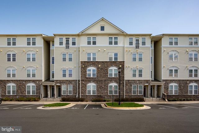 24672 BYRNE MEADOW SQ, Aldie, VA 20105