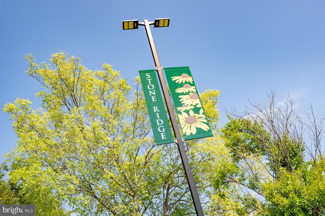 24672 BYRNE MEADOW SQ, Aldie, VA 20105