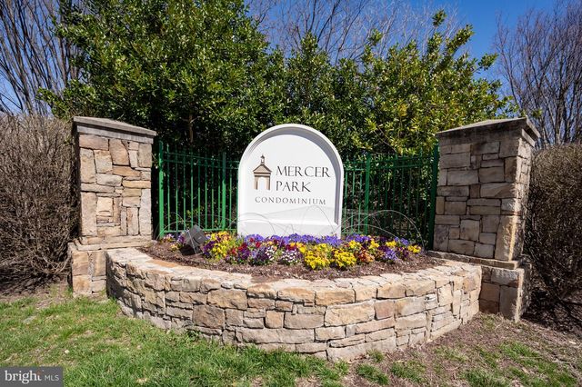 24672 BYRNE MEADOW SQ, Aldie, VA 20105