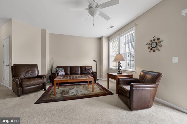 24672 BYRNE MEADOW SQ, Aldie, VA 20105