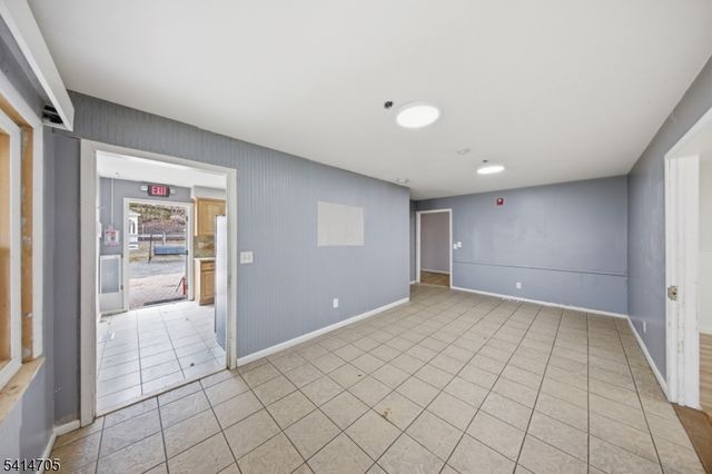 240 Longhouse Dr, West Milford Twp., NJ 07421