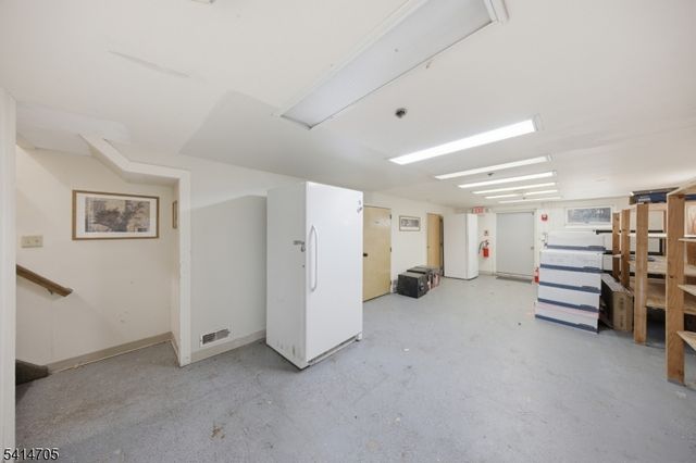 240 Longhouse Dr, West Milford Twp., NJ 07421