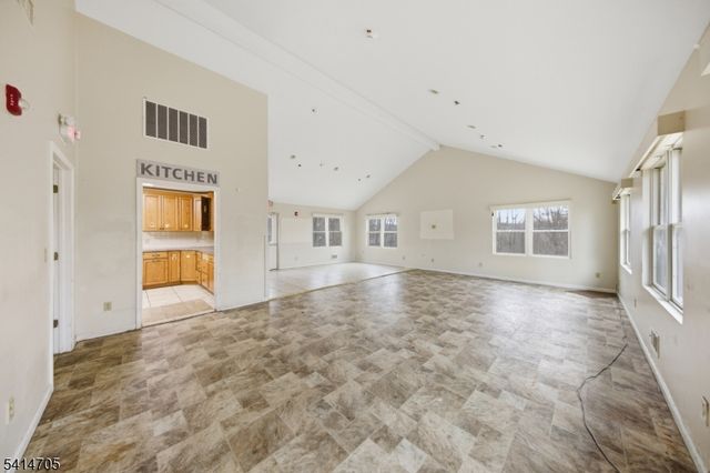 240 Longhouse Dr, West Milford Twp., NJ 07421