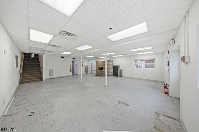 240 Longhouse Dr, West Milford Twp., NJ 07421