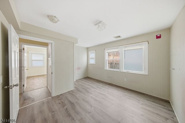 240 Longhouse Dr, West Milford Twp., NJ 07421