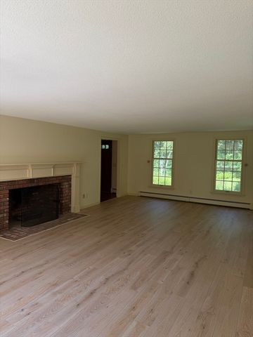 16 Flint Rd, Oakham, MA 01068