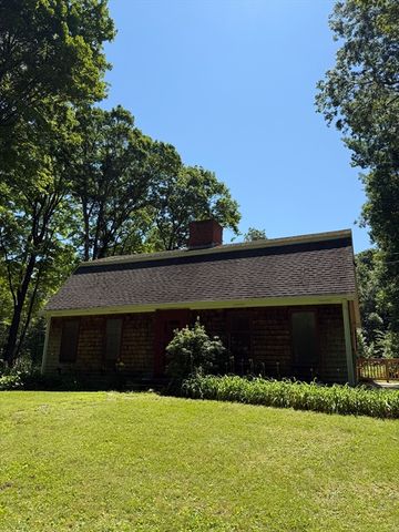 16 Flint Rd, Oakham, MA 01068