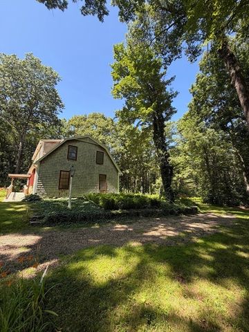 16 Flint Rd, Oakham, MA 01068