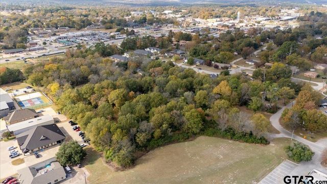 511 Baker Street, Lindale, TX 75771