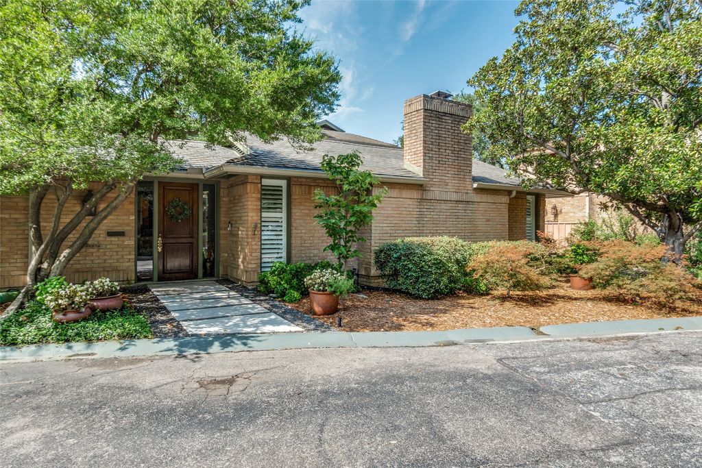 5866 Farquhar Lane, Dallas, TX 75209