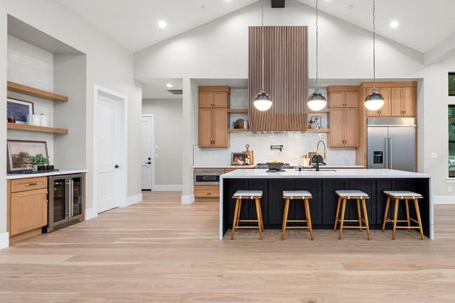 15010 Grand Knoll Dr, Meadow Vista, CA 95722