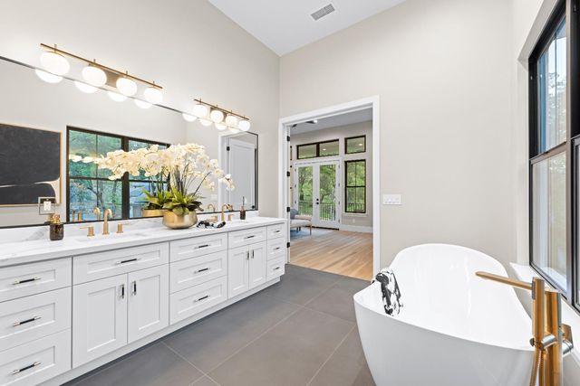 15010 Grand Knoll Dr, Meadow Vista, CA 95722