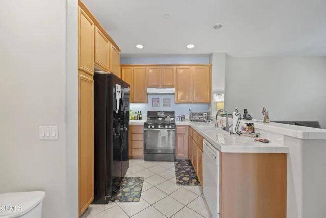 1800 E Lakeshore Drive 1306, Lake Elsinore, CA 92530