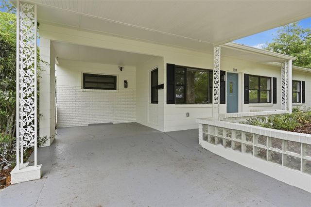 910 NE 24TH STREET, Gainesville, FL 32641