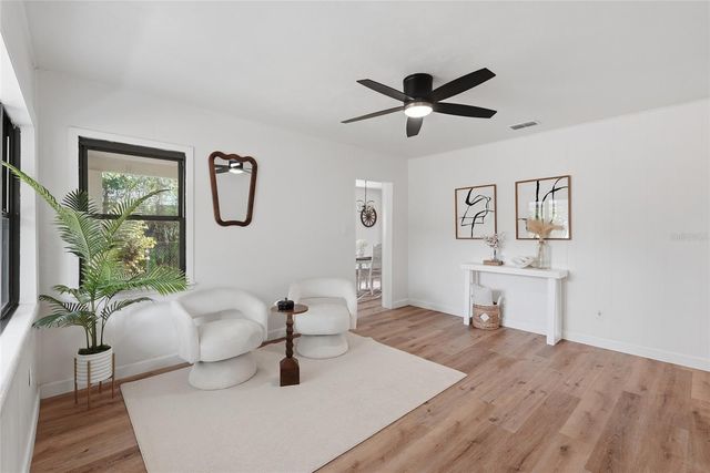 910 NE 24TH STREET, Gainesville, FL 32641