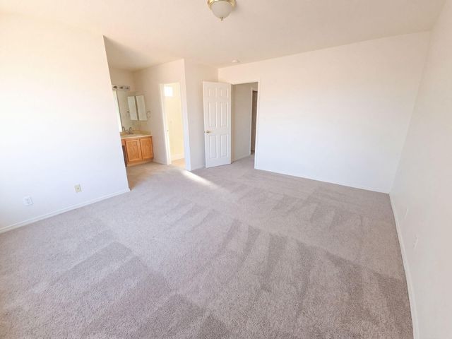 5051 27th Avenue NE, Rio Rancho, NM 87144