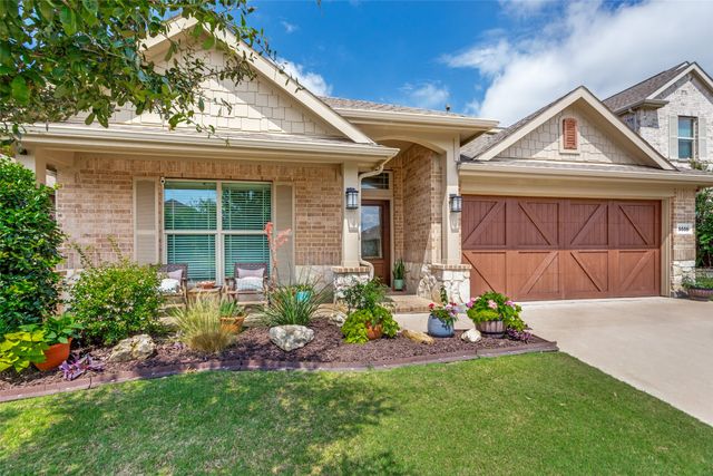 5556 Vaquero Road, Fort Worth, TX 76126