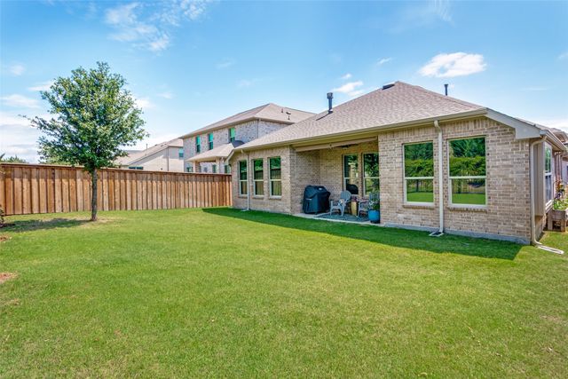 5556 Vaquero Road, Fort Worth, TX 76126