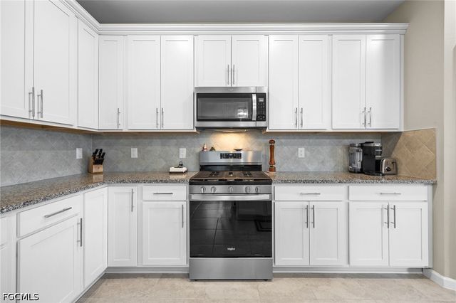 7079 Chapel Creek LN, North Fort Myers, FL 33917